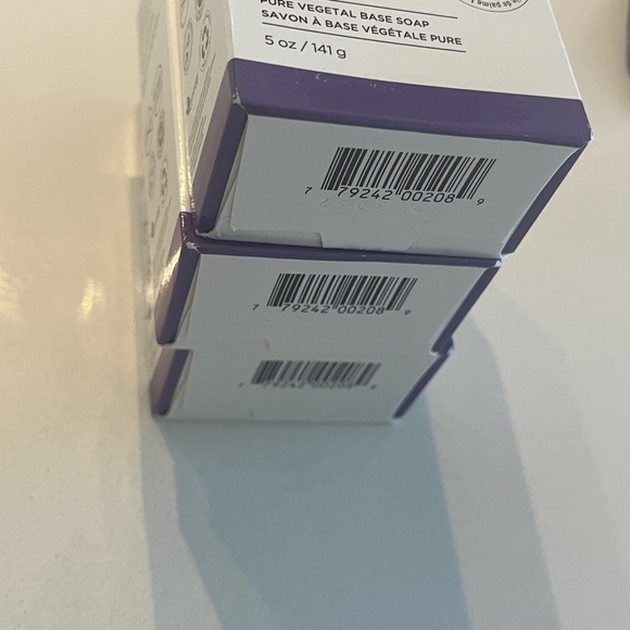 Lot of 3 NEW Nature By Canus Bar Soap Goats Milk with Lavender Oil 141g each - Picture 2 of 5